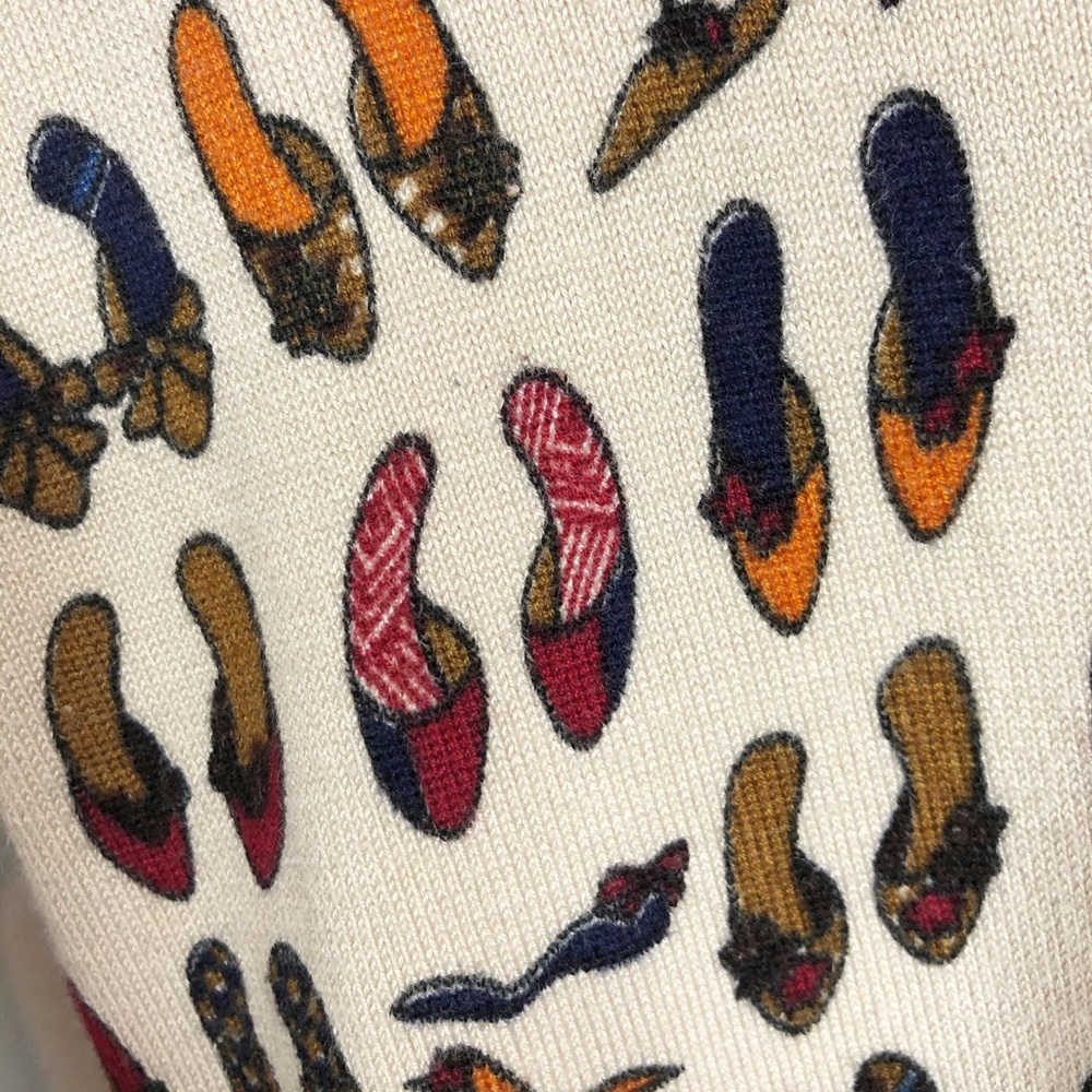 Novelty print cardigan shoes, button front… - Picture 6 of 7